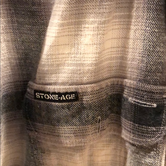 Volcom Flannel - Picture 3 of 4